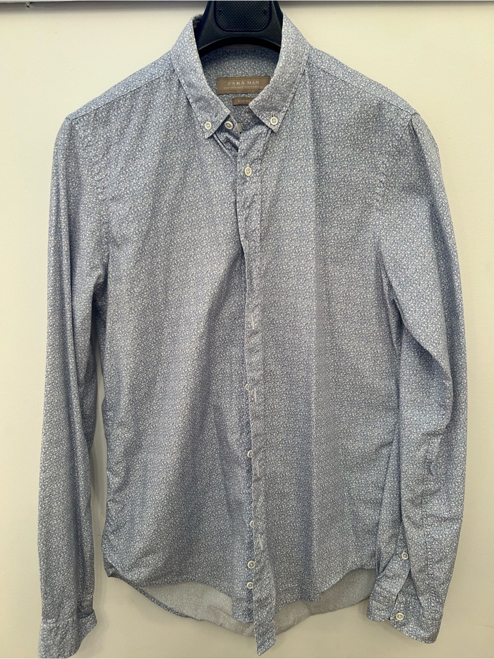 Zara Light Blue Microdot Button-Down Shirt / slim fit